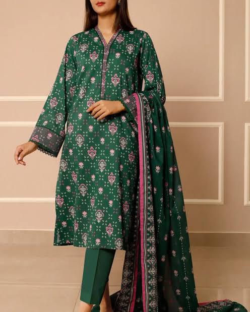 SAYA – 3-Piece Printed Lawn Suit – Emerald Royale