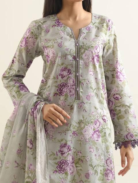 SAYA – 3-Piece Printed Lawn Suite – Lavender Bloom